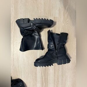 Black Women's Chunky COMBAT Boots - size 38 EU- pre loved